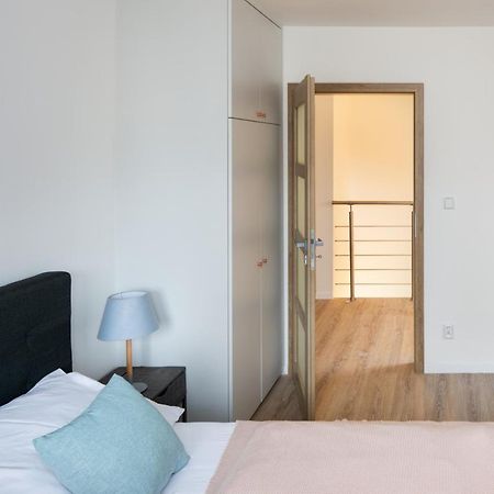 Minimalistic House In Vinohrady By Prague Days Villa Buitenkant foto