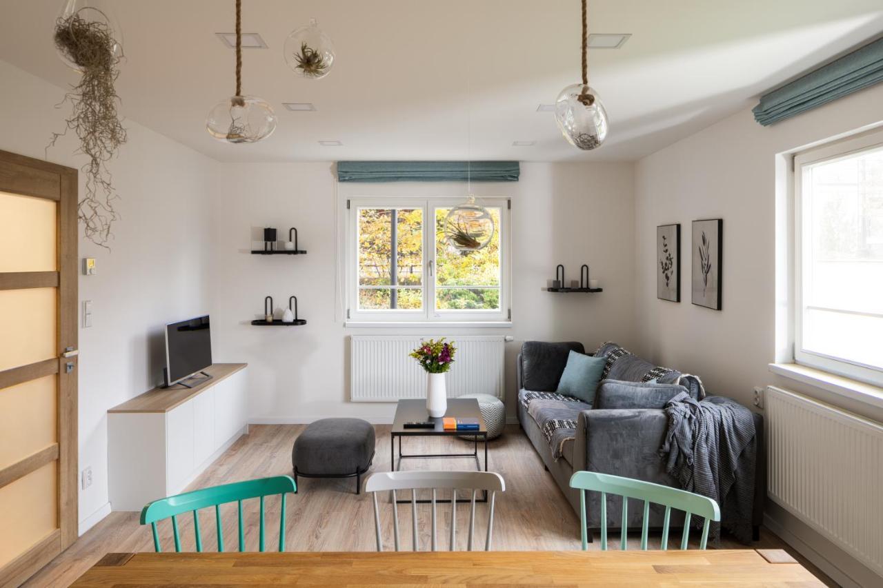 Minimalistic House In Vinohrady By Prague Days Villa Buitenkant foto