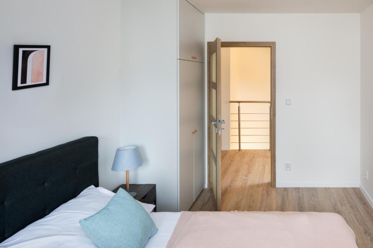 Minimalistic House In Vinohrady By Prague Days Villa Buitenkant foto