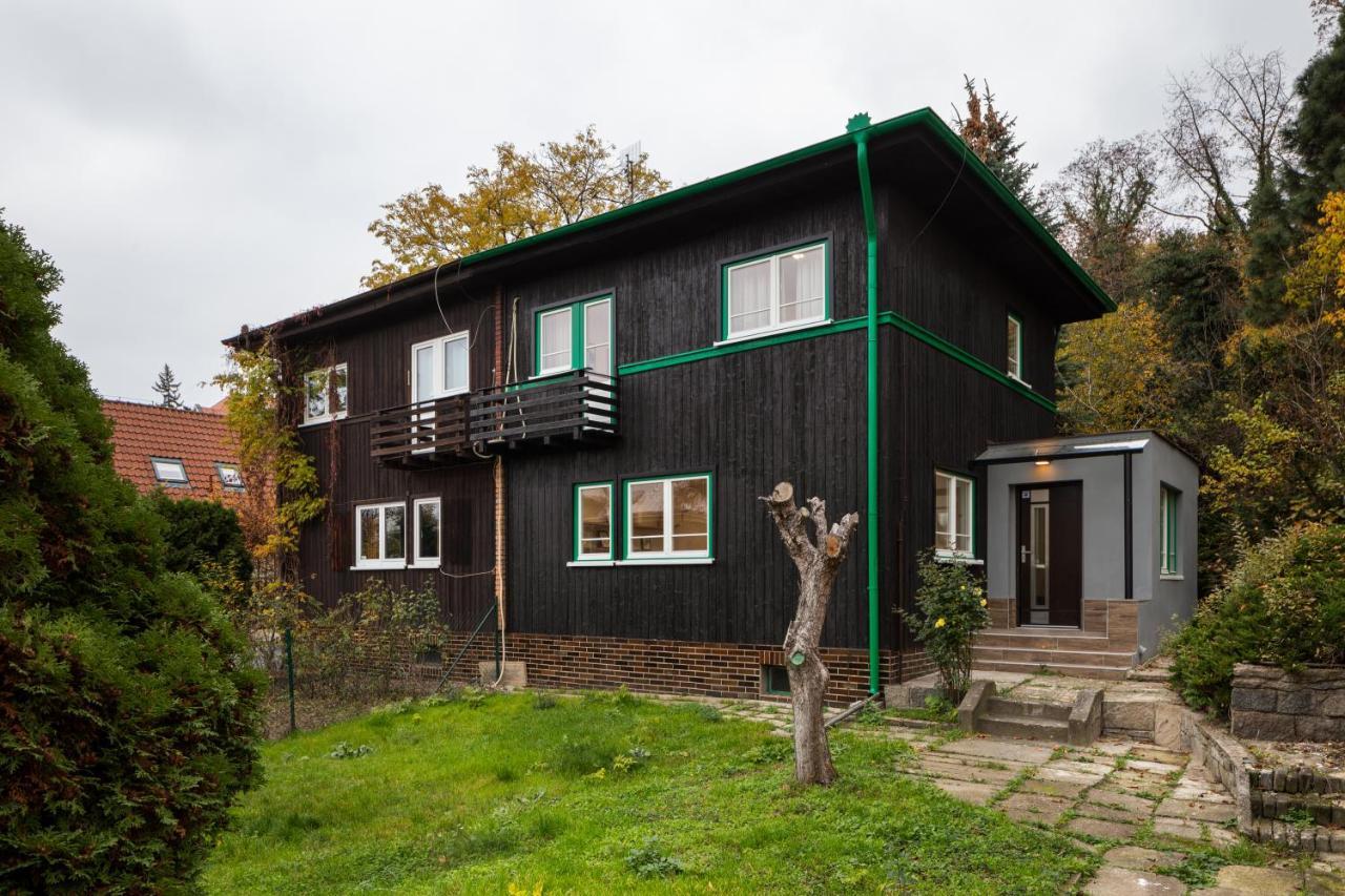 Minimalistic House In Vinohrady By Prague Days Villa Buitenkant foto